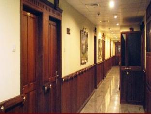 Hotel Grand Seasons Kochi Zewnętrze zdjęcie